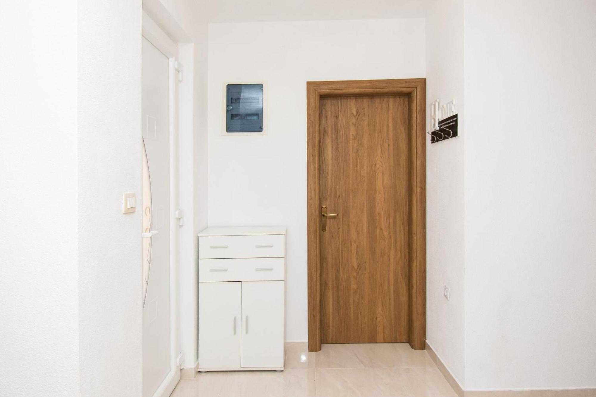 Apartment Ninic Srima Eksteriør billede