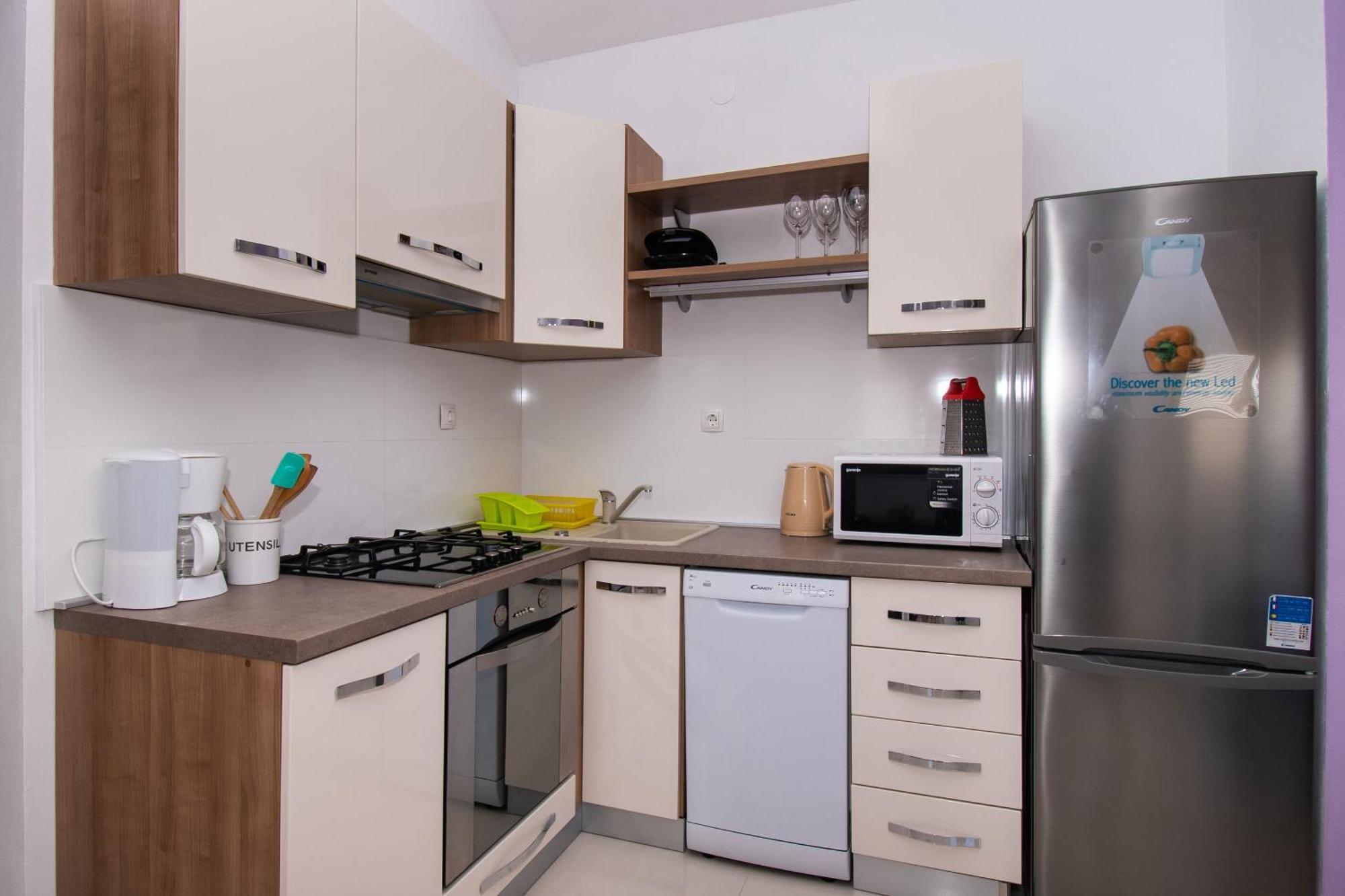 Apartment Ninic Srima Eksteriør billede