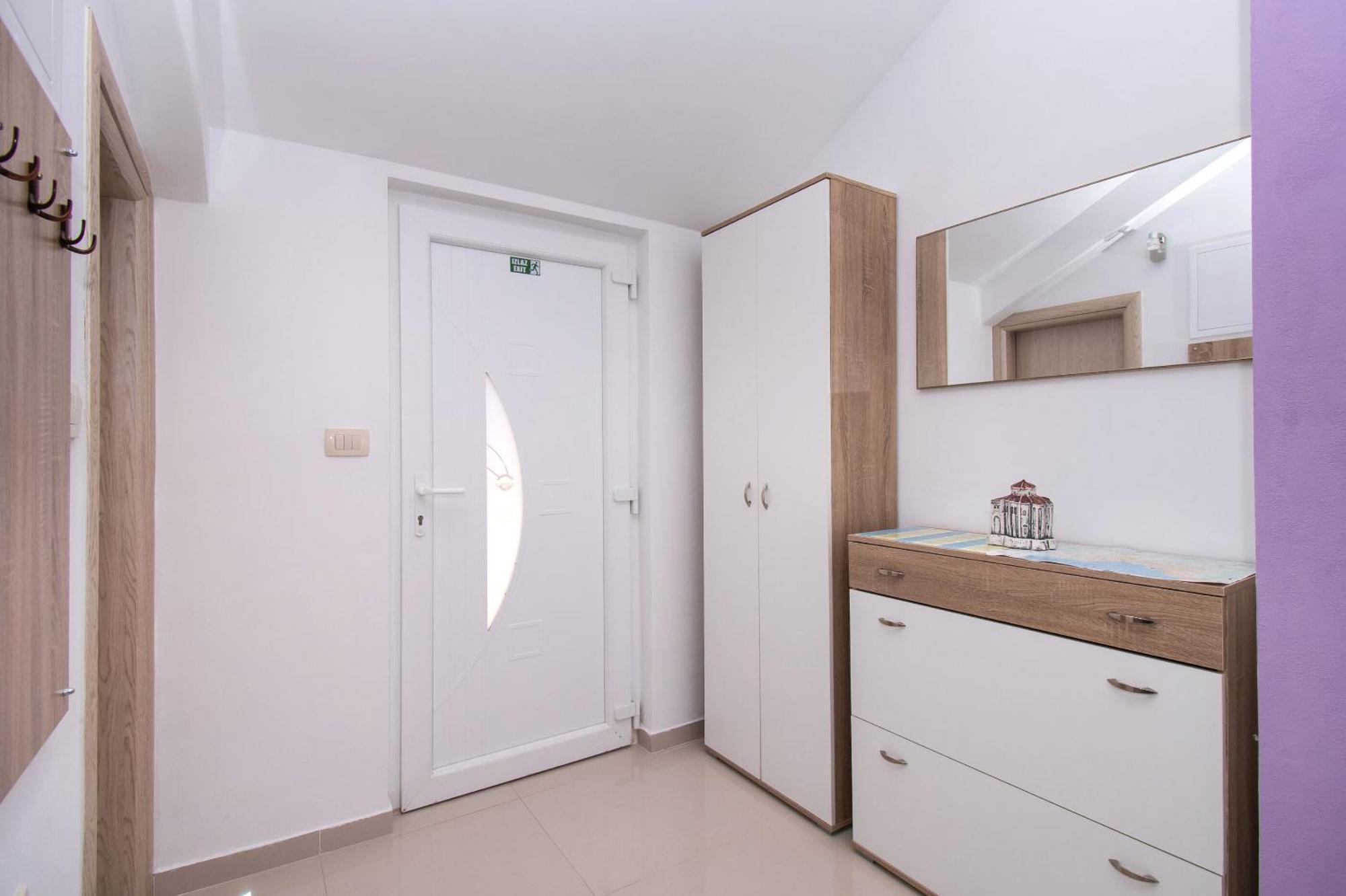 Apartment Ninic Srima Eksteriør billede